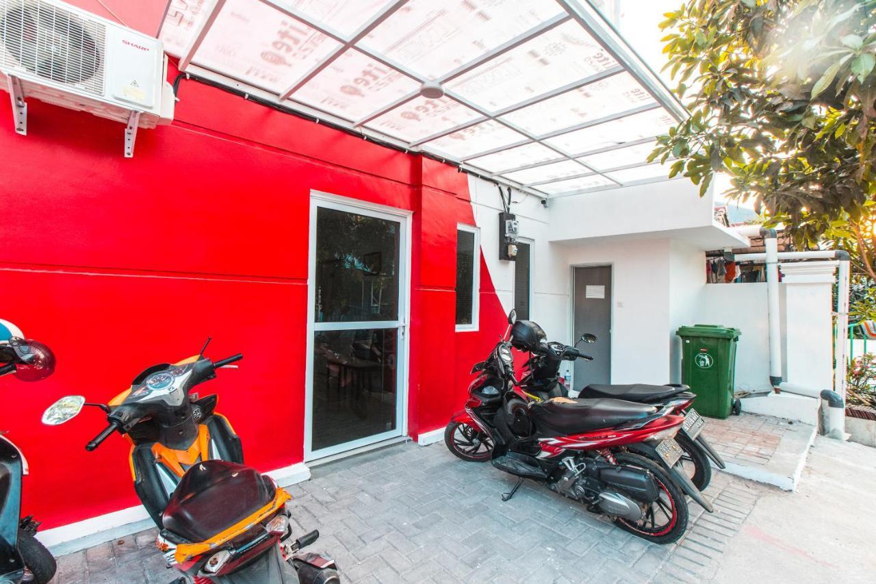 Oyo 907 Wisma Cakung Jakarta Exterior foto